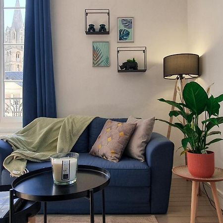 Charming Studio With View Of The Abbaye-Aux-Hommes Caen Oda fotoğraf