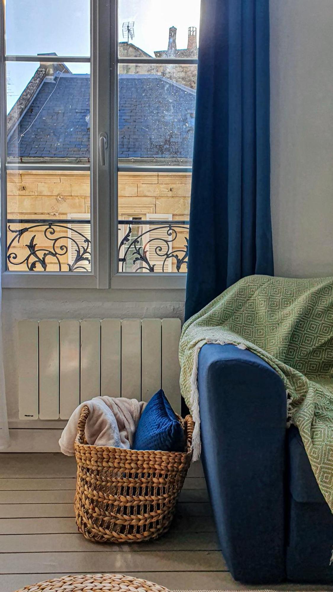 Charming Studio With View Of The Abbaye-Aux-Hommes Caen Oda fotoğraf